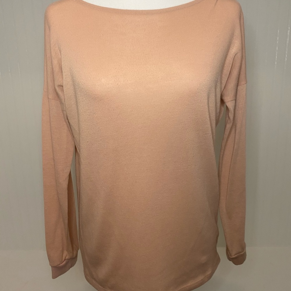 Foreign Exchange Low Back Long Sleeves (THREE)